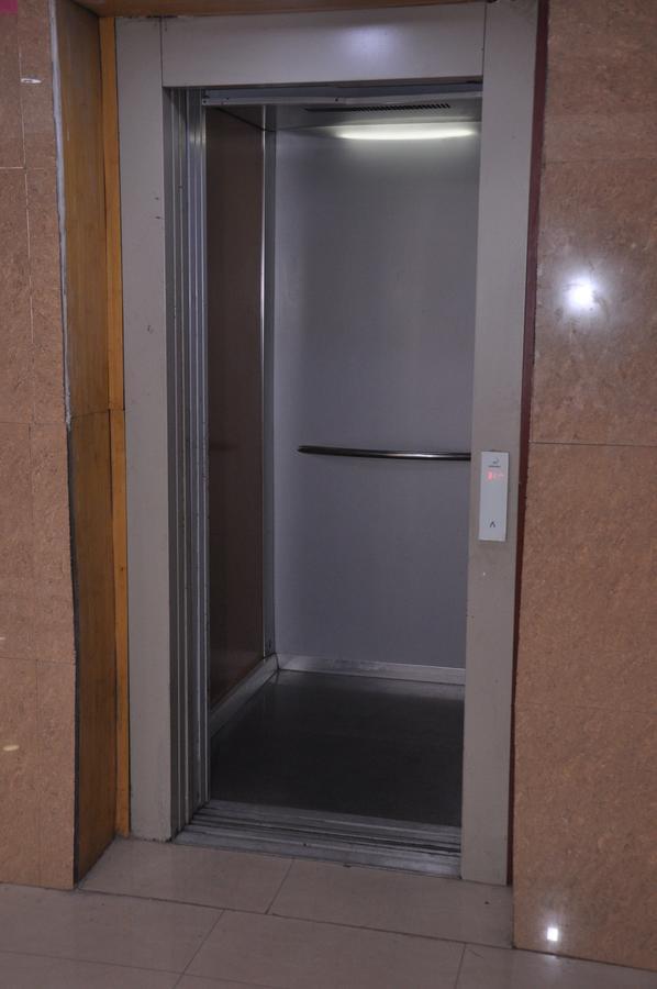 Hotel Samrat Kaushambi 가지아바드 외부 사진